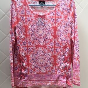 SALE. BUY 2/$30. NWT Curations Soft Knit /colorful Blouse Sz M
